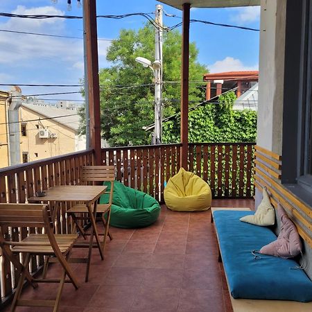 Friends Hostel Tbilisi ภายนอก รูปภาพ