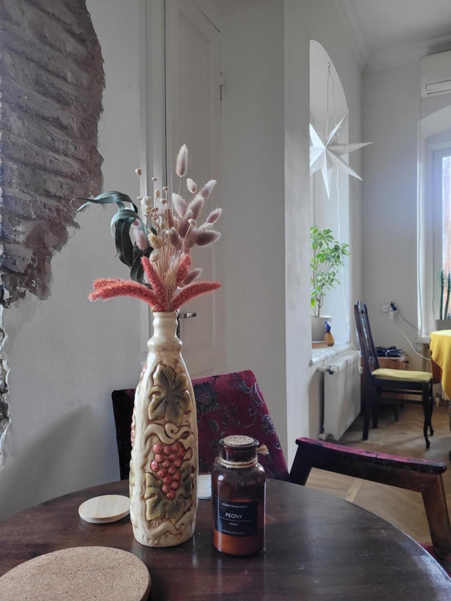 Friends Hostel Tbilisi ภายนอก รูปภาพ