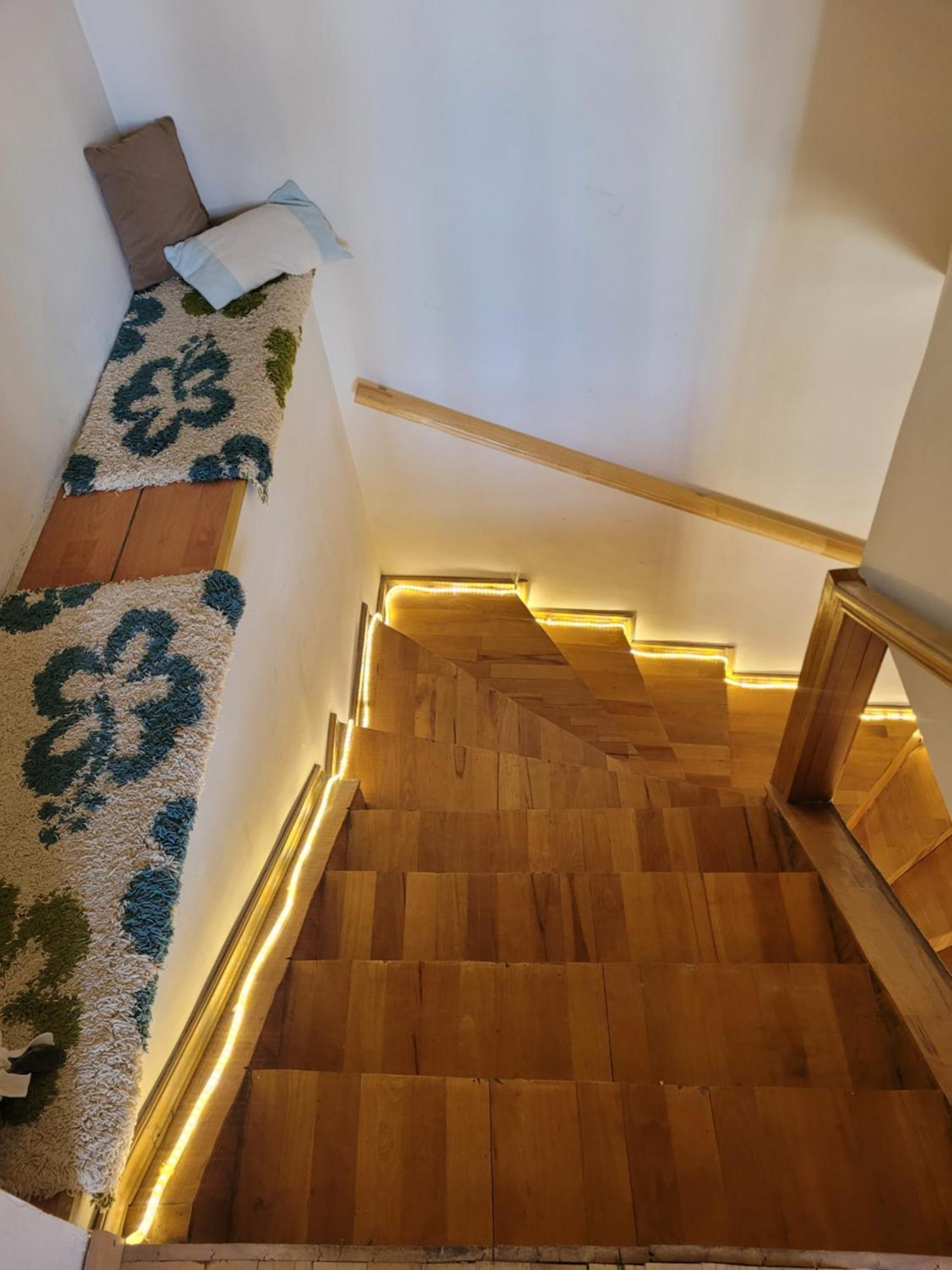 Friends Hostel Tbilisi ภายนอก รูปภาพ