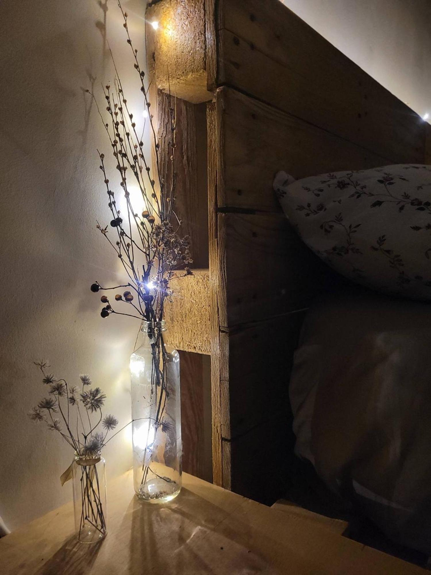 Friends Hostel Tbilisi ภายนอก รูปภาพ