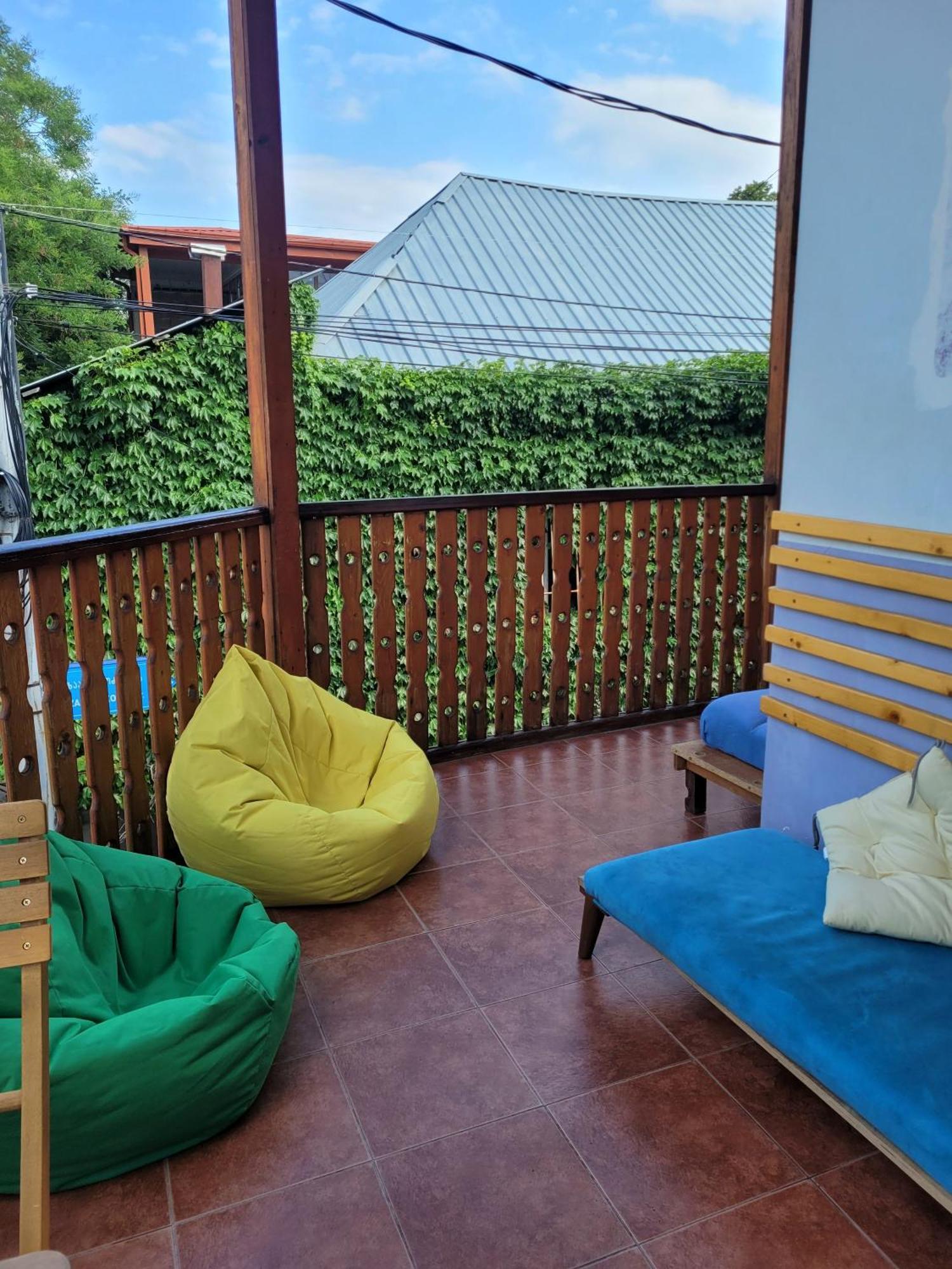 Friends Hostel Tbilisi ภายนอก รูปภาพ