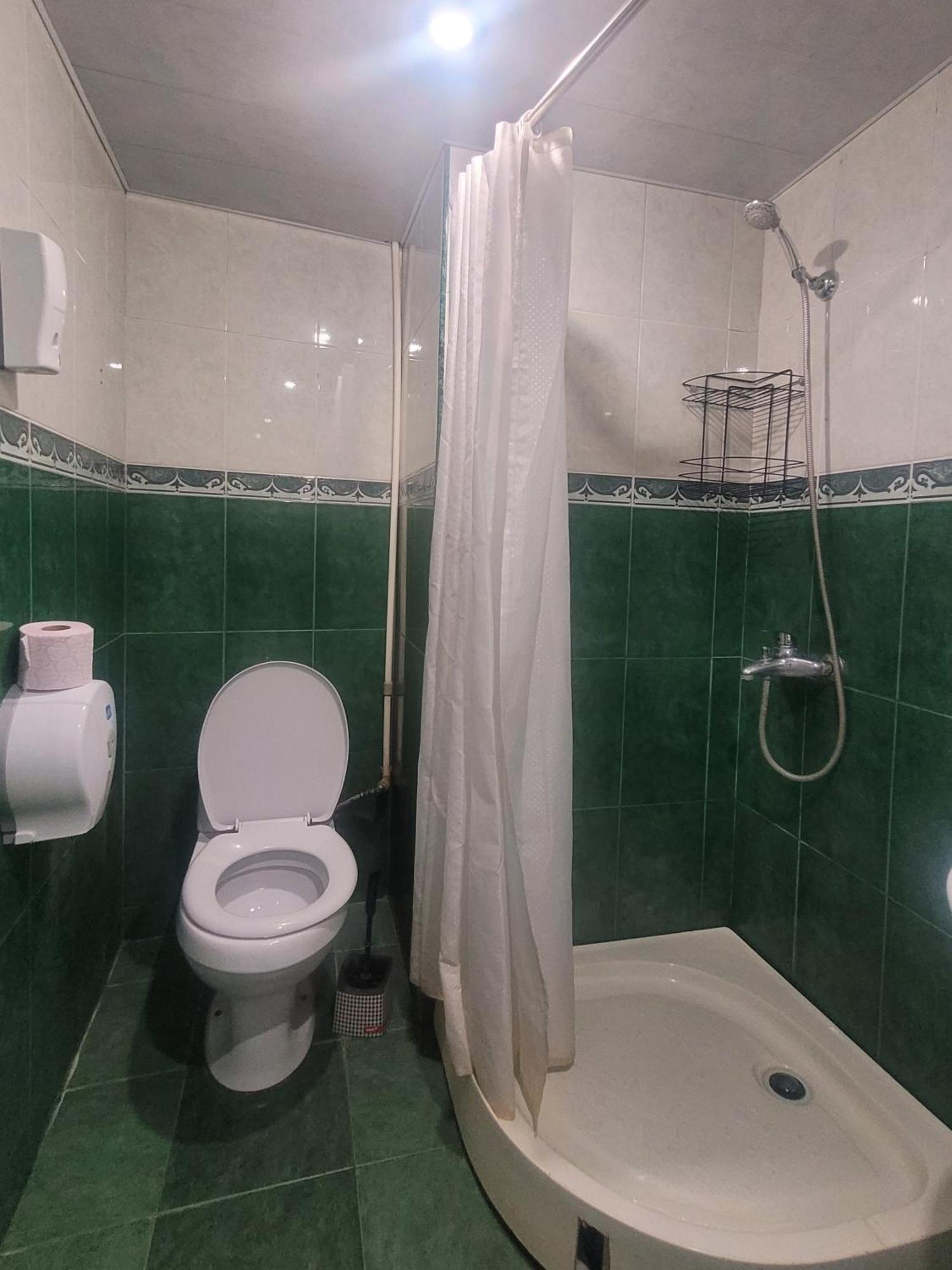 Friends Hostel Tbilisi ภายนอก รูปภาพ